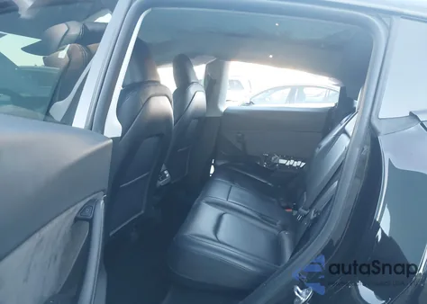 2024 Tesla Model Y Long Range Dual Motor All-Wheel Drive from USA, damaged, VIN 7SAYGDEE2RF124654